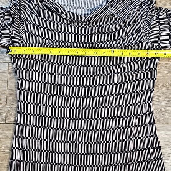 Boden Black & Taupe Geometric Print Cowl Neck 3/4 Sleeve Pullover Top Size 10 - Picture 15 of 16